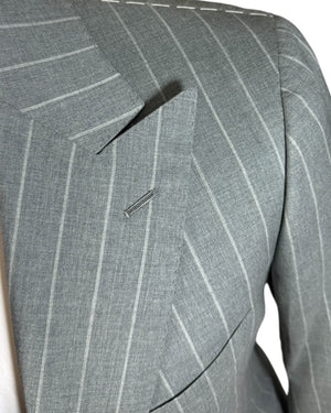 Cesare Attolini Suit
Peak Lapel