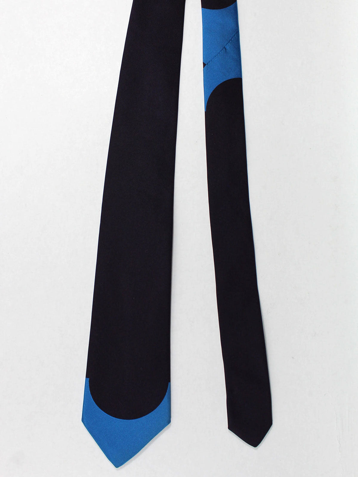 Gene Meyer Tie Dark Blue Aqua Design