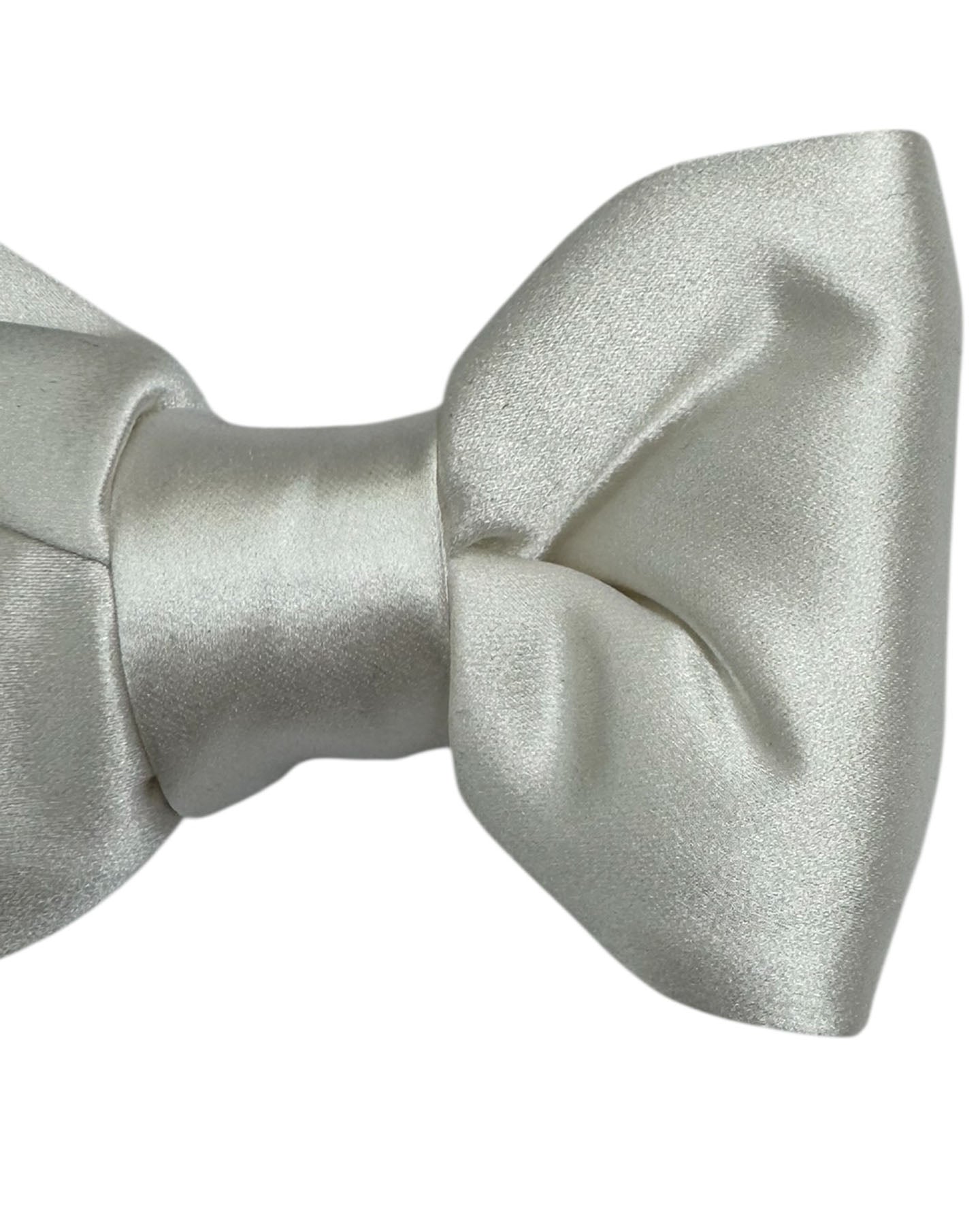 Tom Ford Silk Bow Tie Ivory