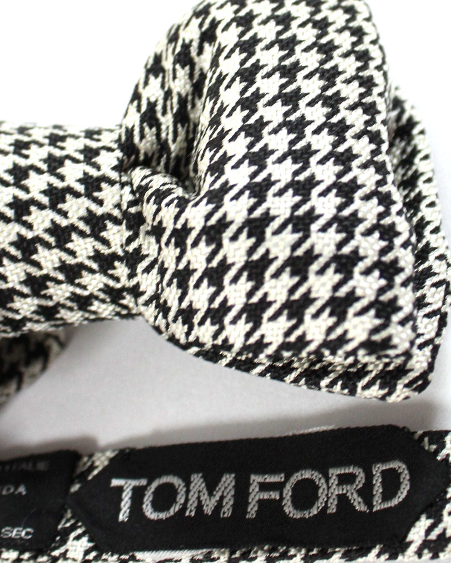 Tom Ford Silk Bow Tie Black Houndstooth
