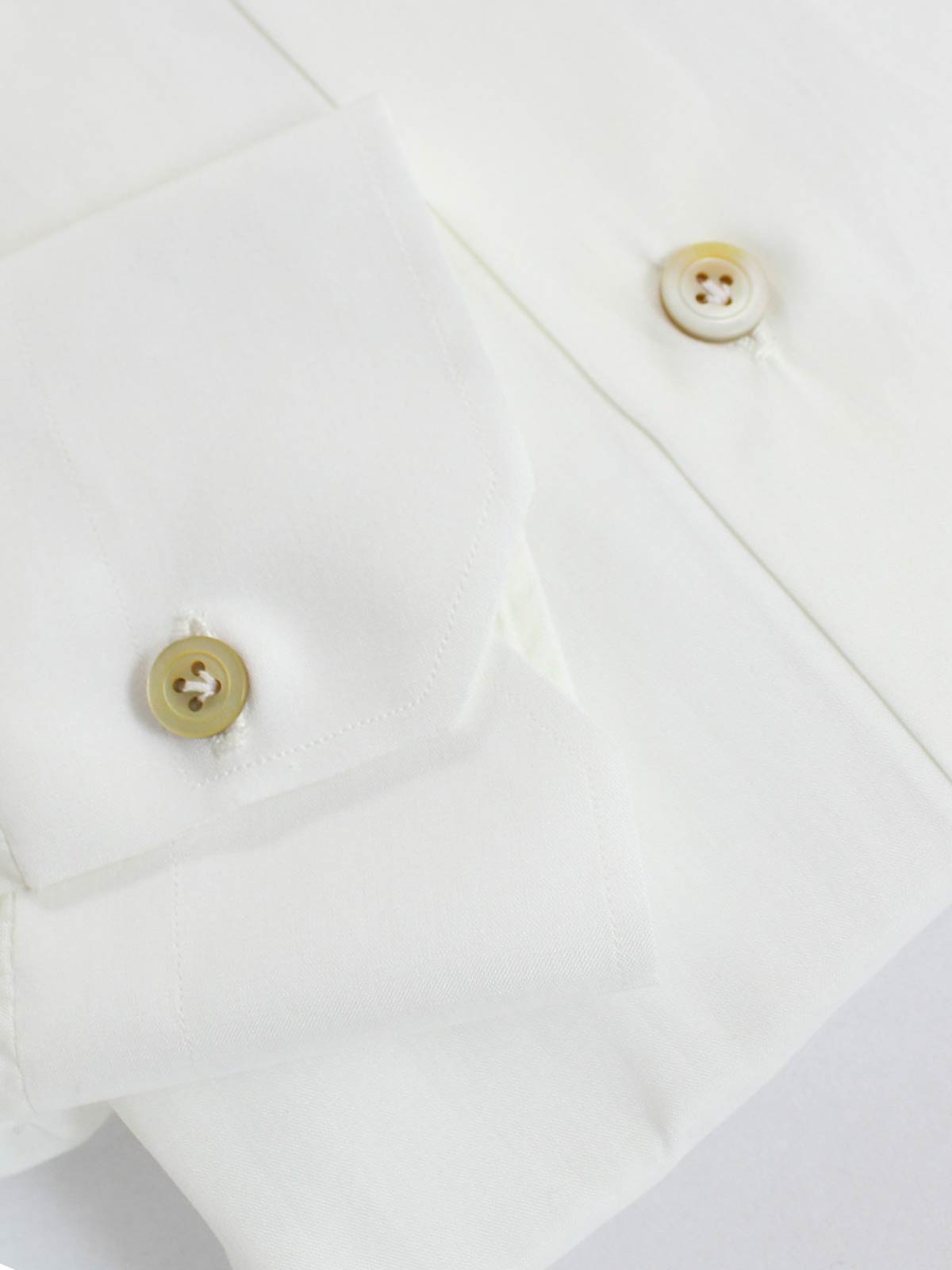Kiton Dress Shirt White Spread Collar 40 - 15 3/4 - Tie Deals Kiton Dress Shirt White Spread Collar 40 - 15 3/4 - Tie Deals